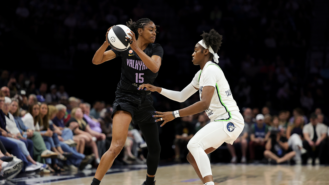 Tiffany Hayes Passes Maya Moore on the WNBA’s All-Time Scoring List